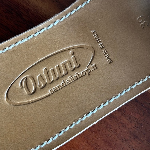 Ostuni Gold Women’s Slide - Picture 5 of 5